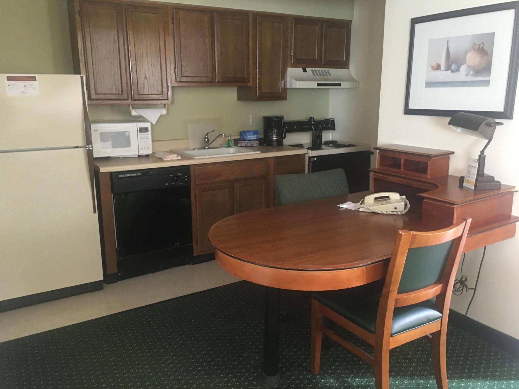 Fairbridge Inn & Suites - Akron Copley Township - West Exterior foto