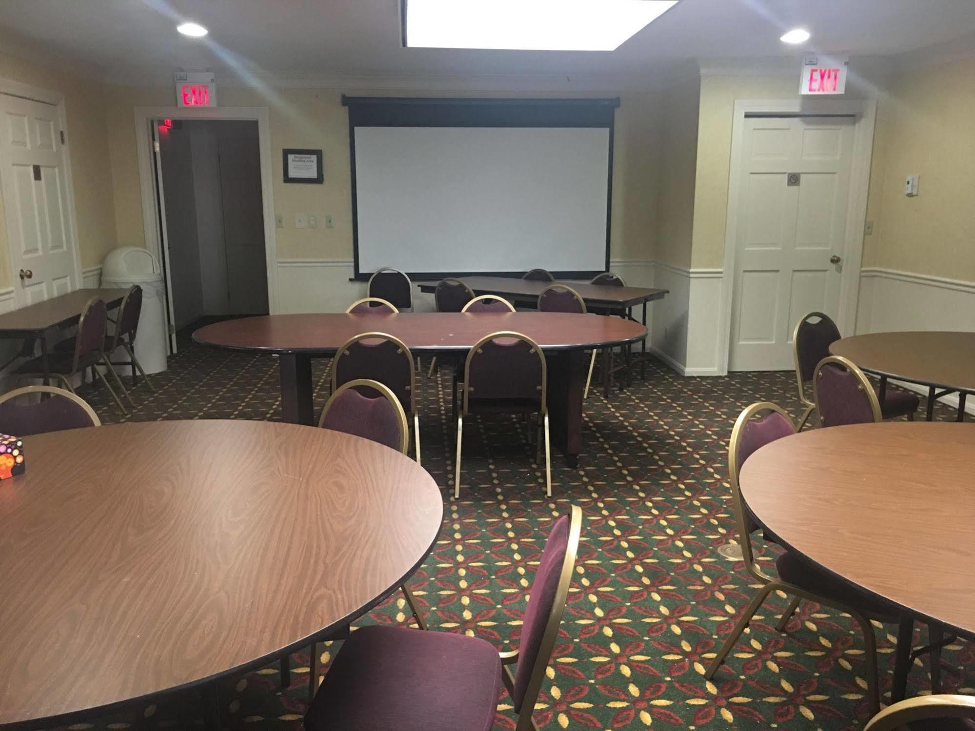 Fairbridge Inn & Suites - Akron Copley Township - West Exterior foto